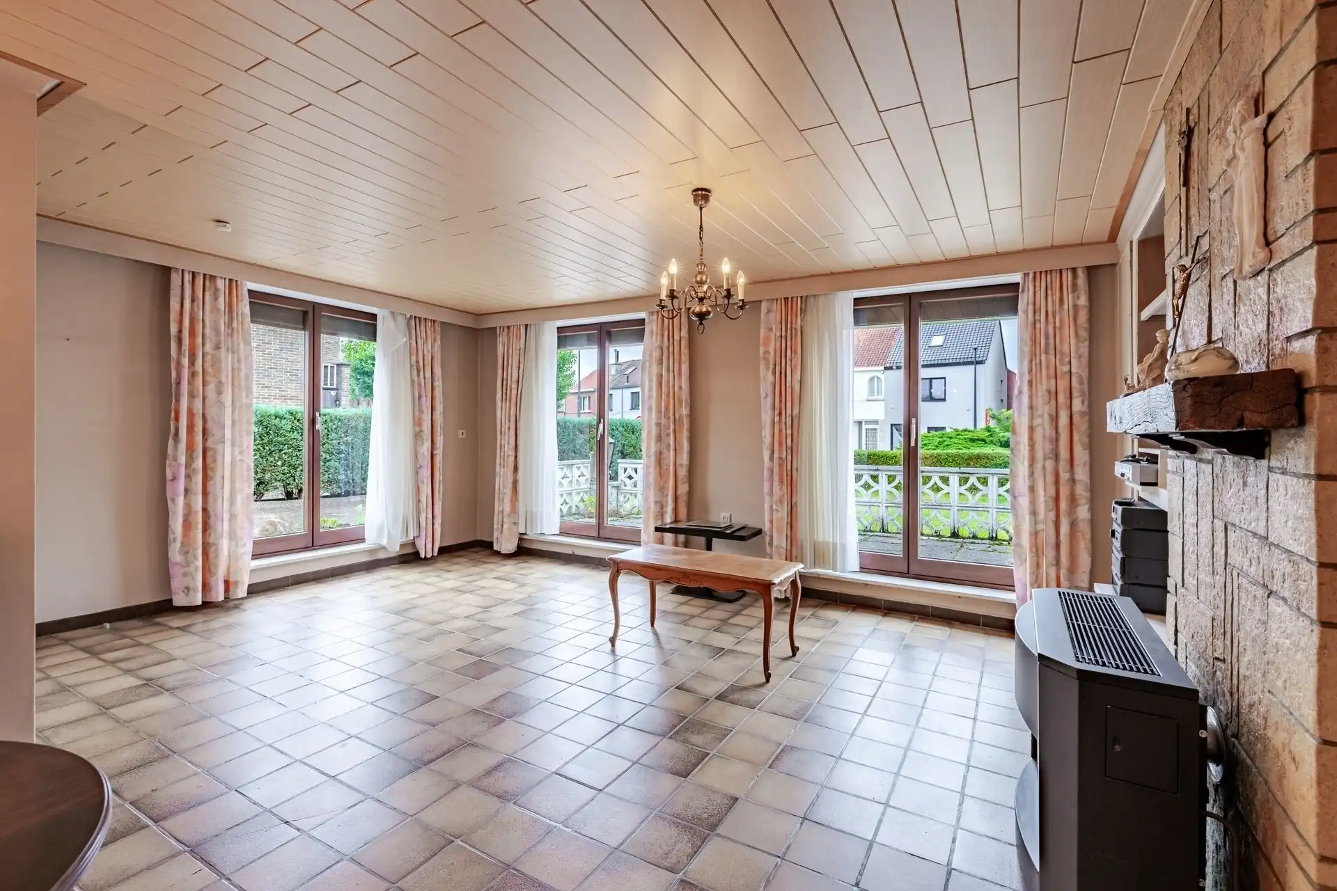 Te renoveren woning op toplocatie! foto 13