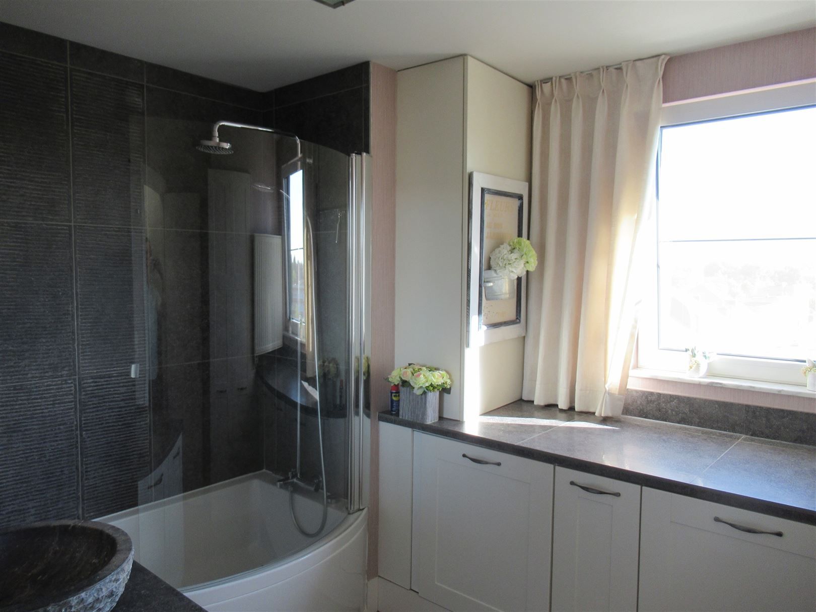 Duplex-appartement met 2 slaapkamers vlakbij centrum en station van Sint-Truiden foto 10