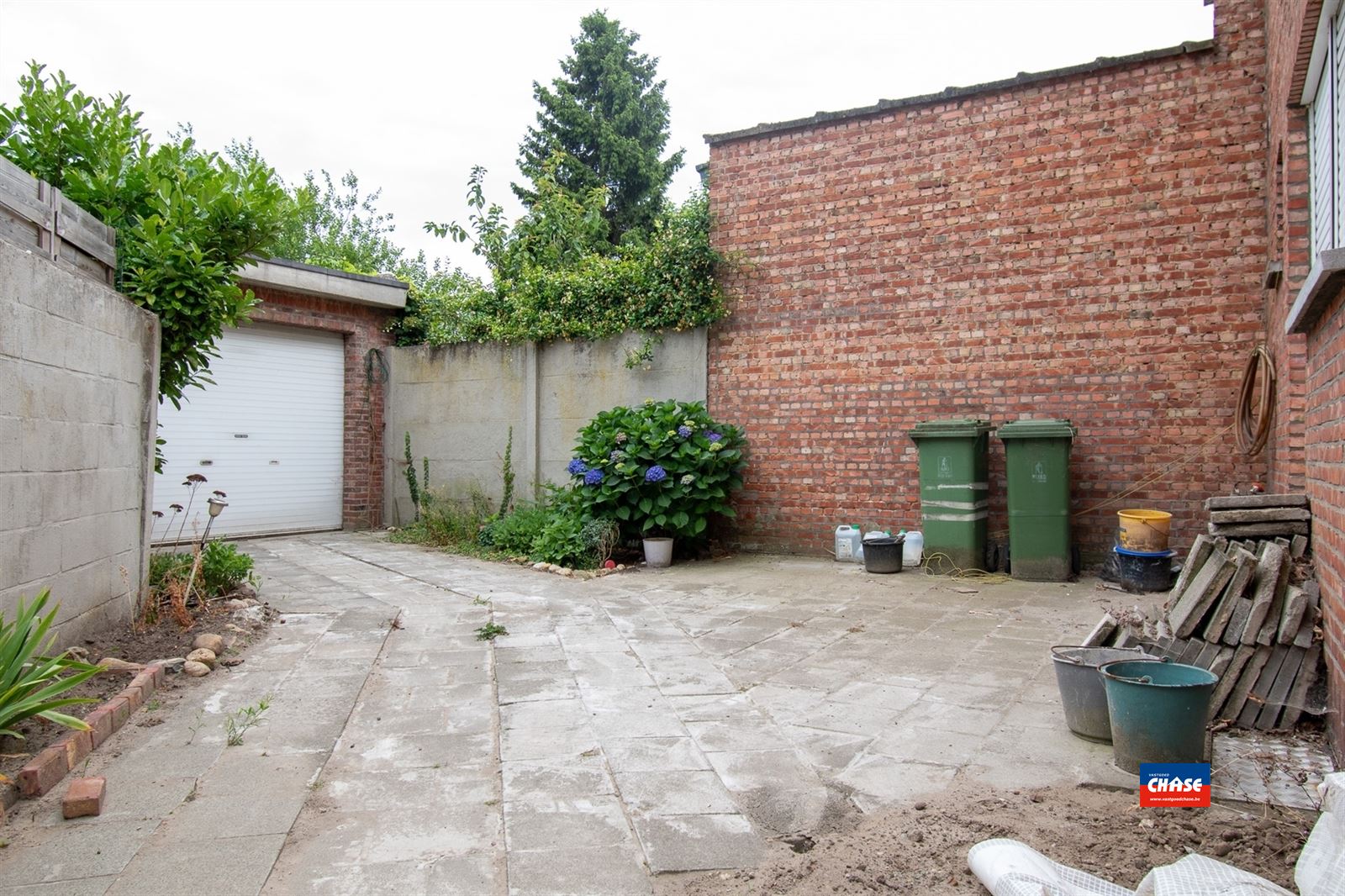 Te renoveren HOB met 2 slpks, tuin en garage foto 15