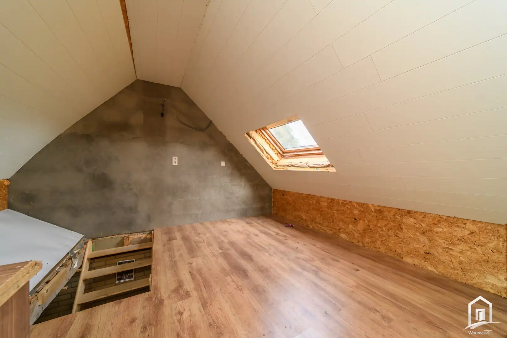 Te renoveren ruime, karaktervolle gezinswoning te Aalst foto 17