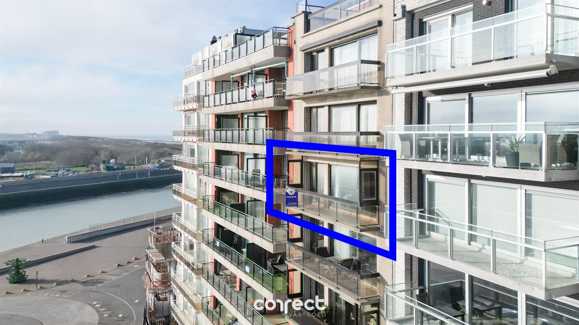 Appartement gelegen op de 7de verd. van een verzorgde residentie.  foto {{pictureIndex}}