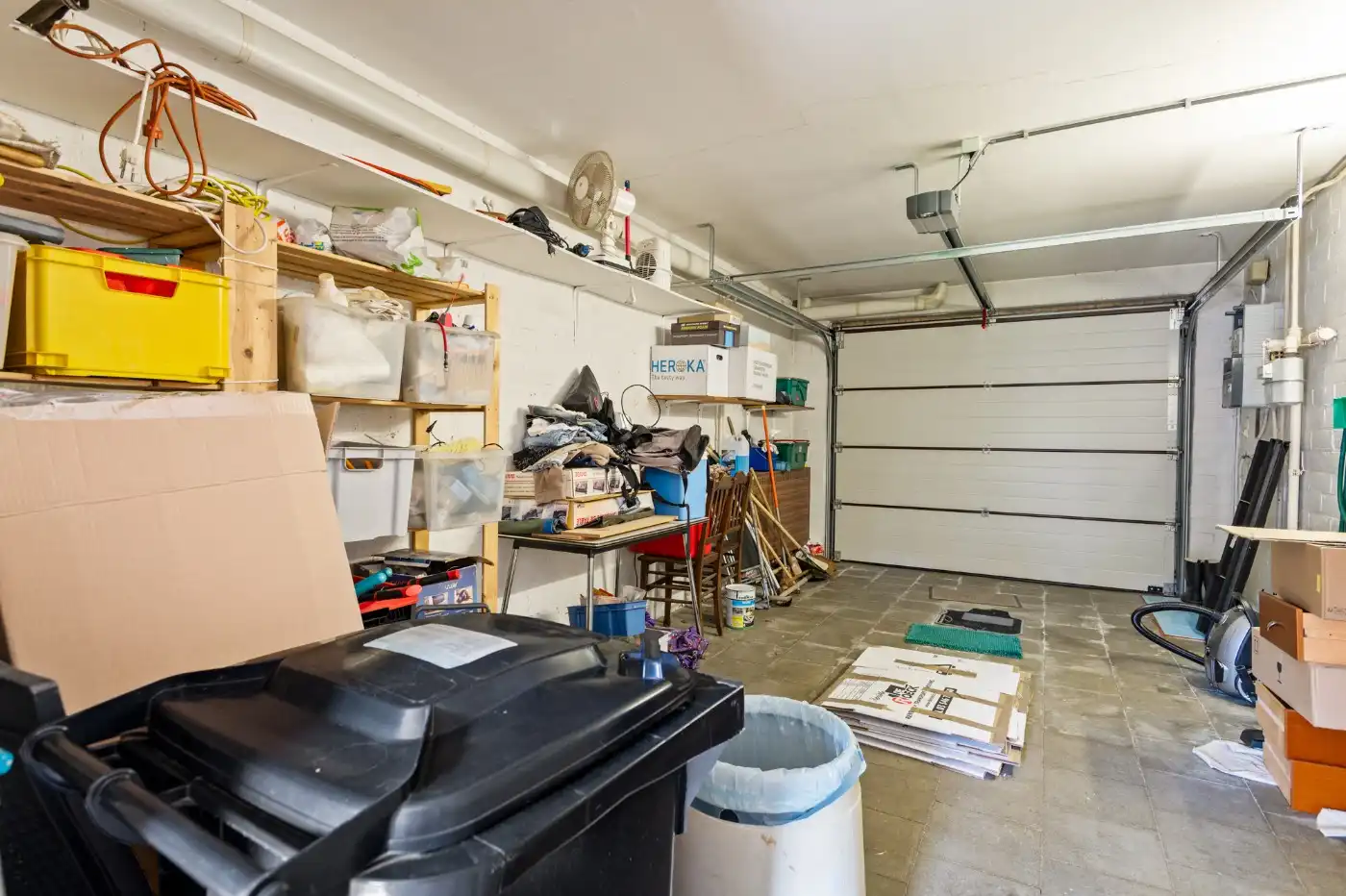 Op te frissen woning met 3 slpk., inpandige garage en west-tuin foto 20