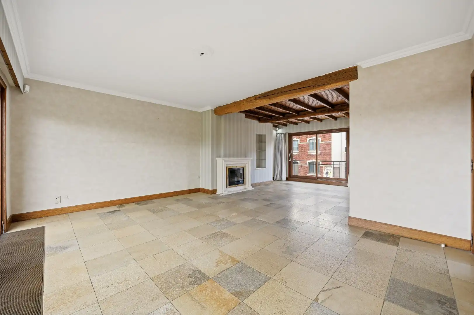 Ruime halfopen bel-étagewoning met uitzonderlijk veel parkeergelegenheid en prachtig uitzicht te koop in Landen foto 6