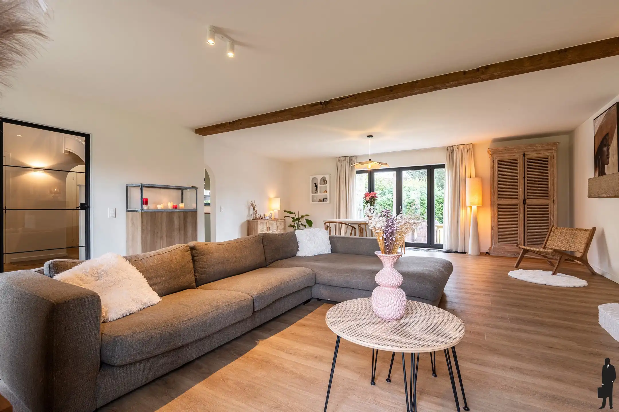 Charmante gerenoveerde villa op 1.753 m² in Zoersel-Schilde foto 3