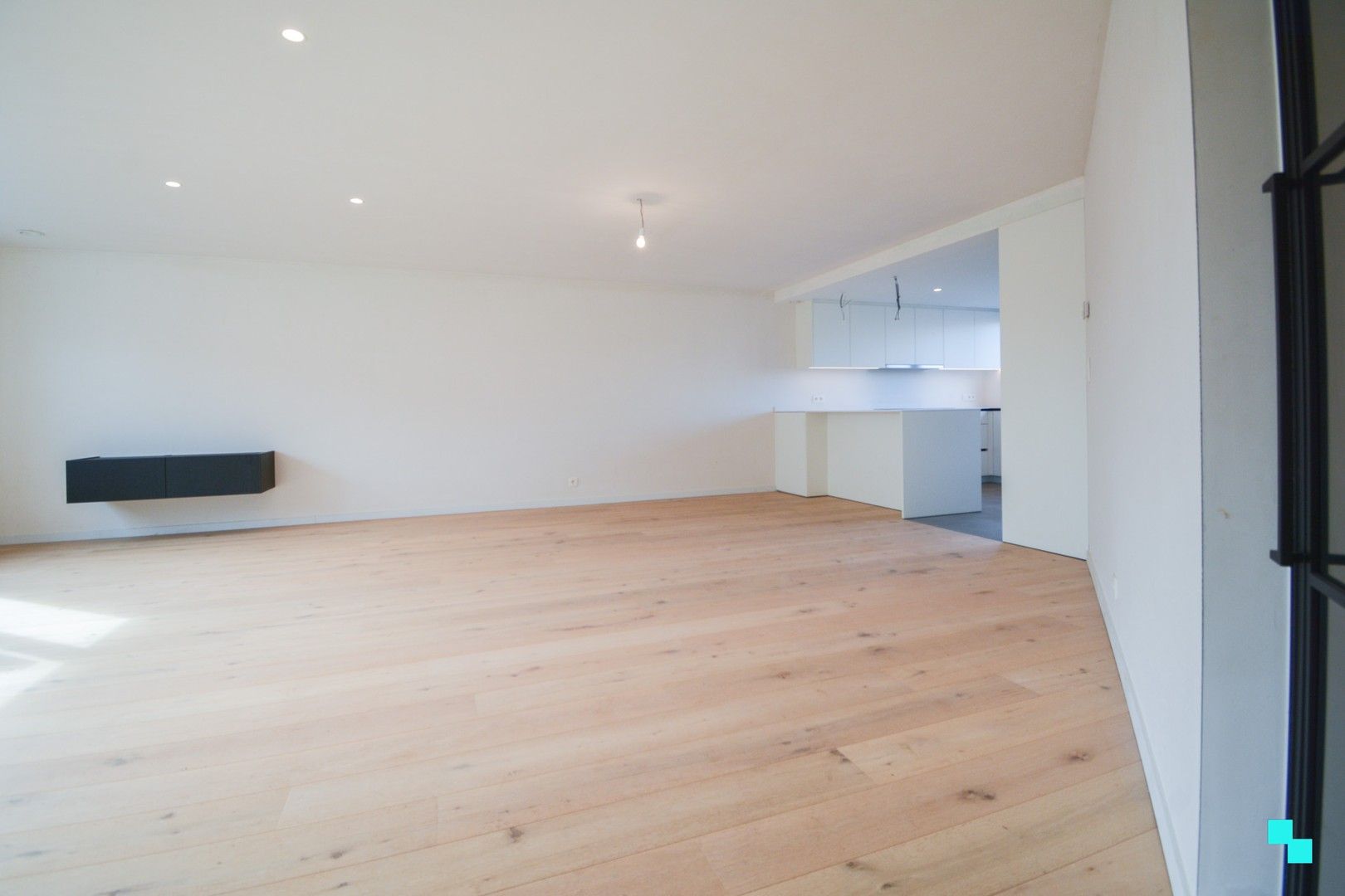Nieuwbouwappartement te hartje Izegem foto 19