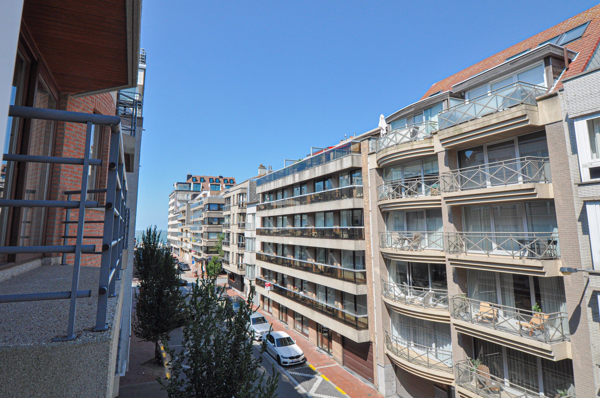 Tijdloos volledig gerenoveerd appartement centraal gelegen nabij het Driehoekplein. foto 17