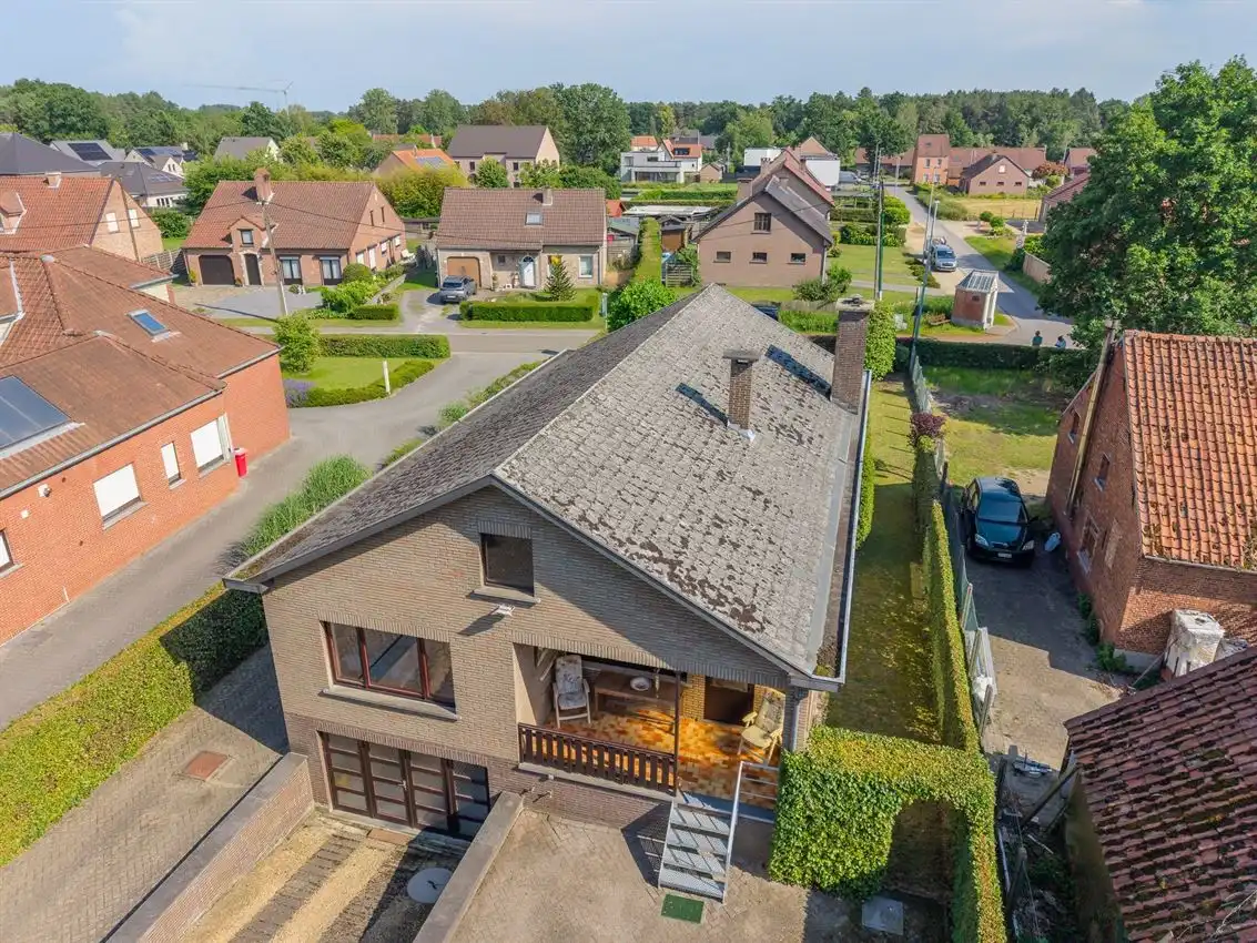 Retrokarakter, diepe tuin en bosgevoel achteraan foto 46