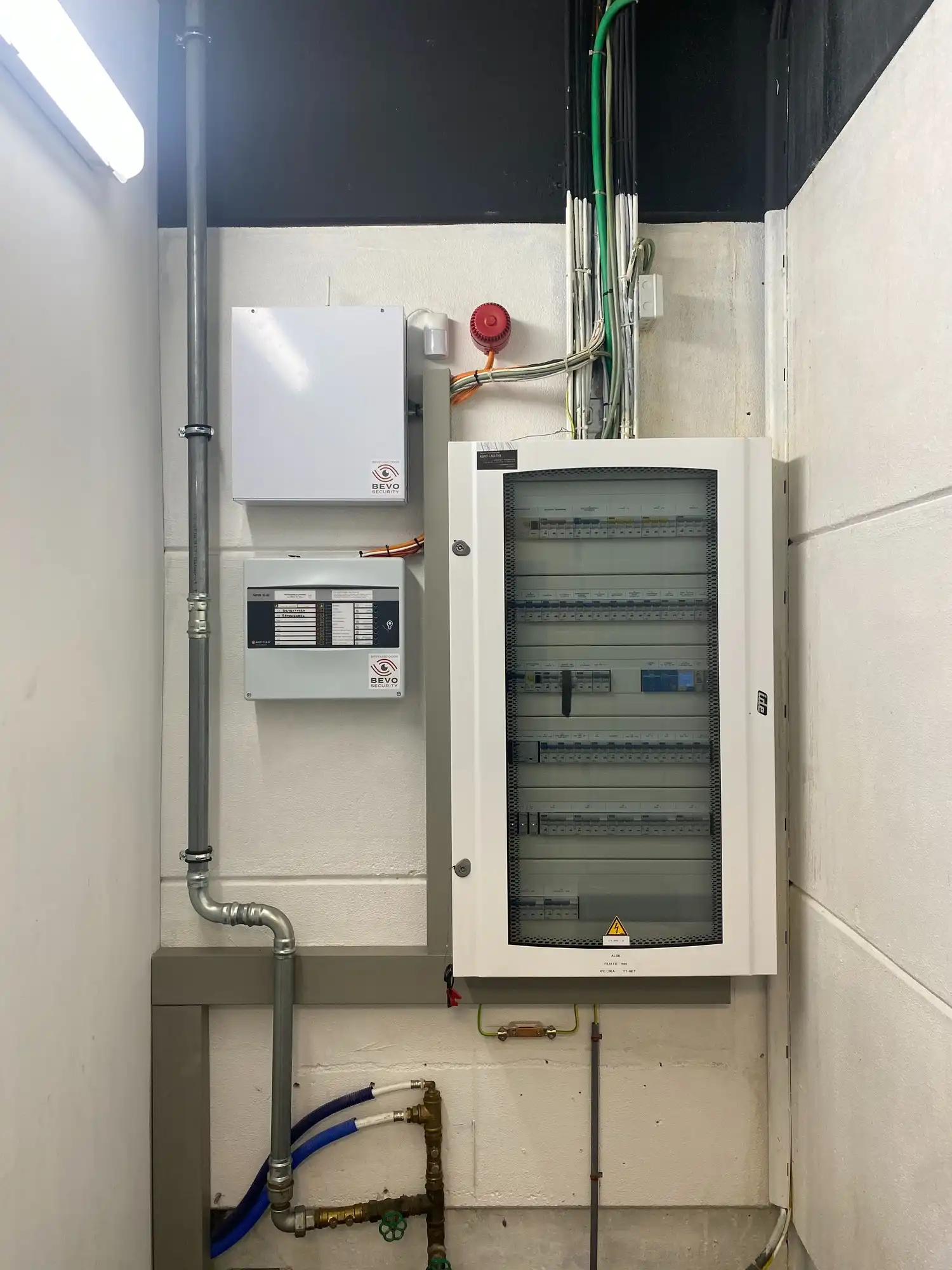 commercieel gelegen BAANWINKEL met veel parkingmogelijkheden | Gentseweg Waregem foto 5