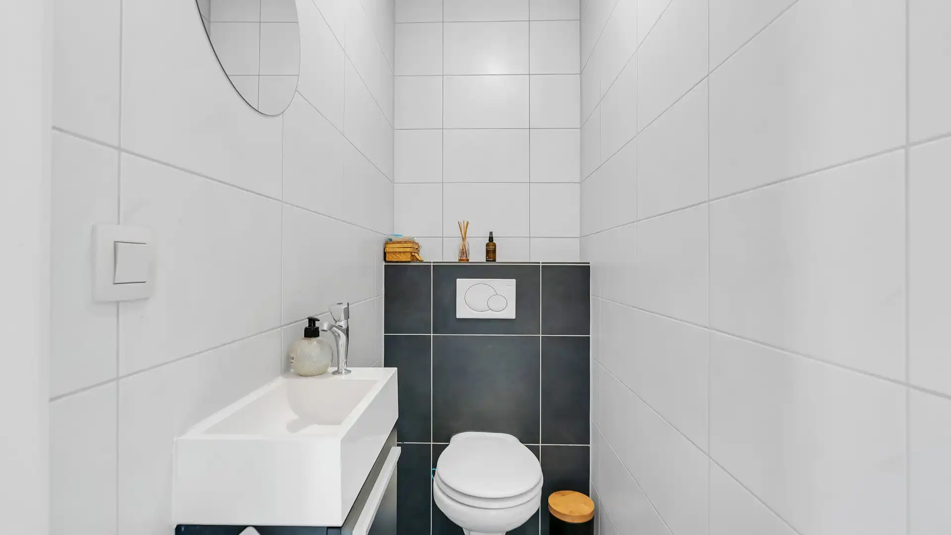 Lichtrijk, energiezuinig en instapklaar appartement met riant terras foto 9