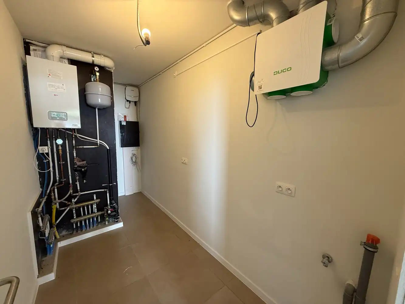 Ruim nieuwbouwappartement met 2 slaapkamers én parkeerplaats! foto 6