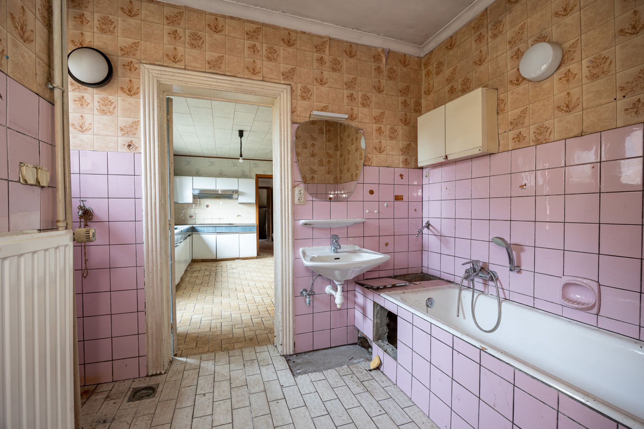 Te renoveren woning op 756m² vlakbij centrum foto 5