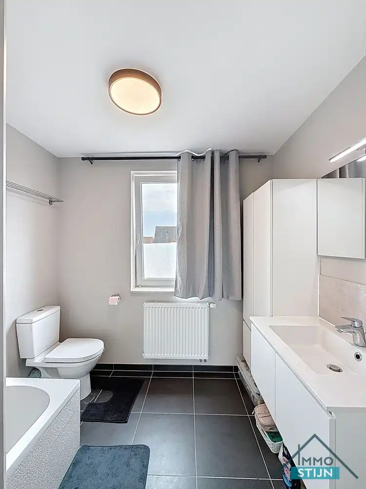 Recente woning met 3 slaapkamers foto 12