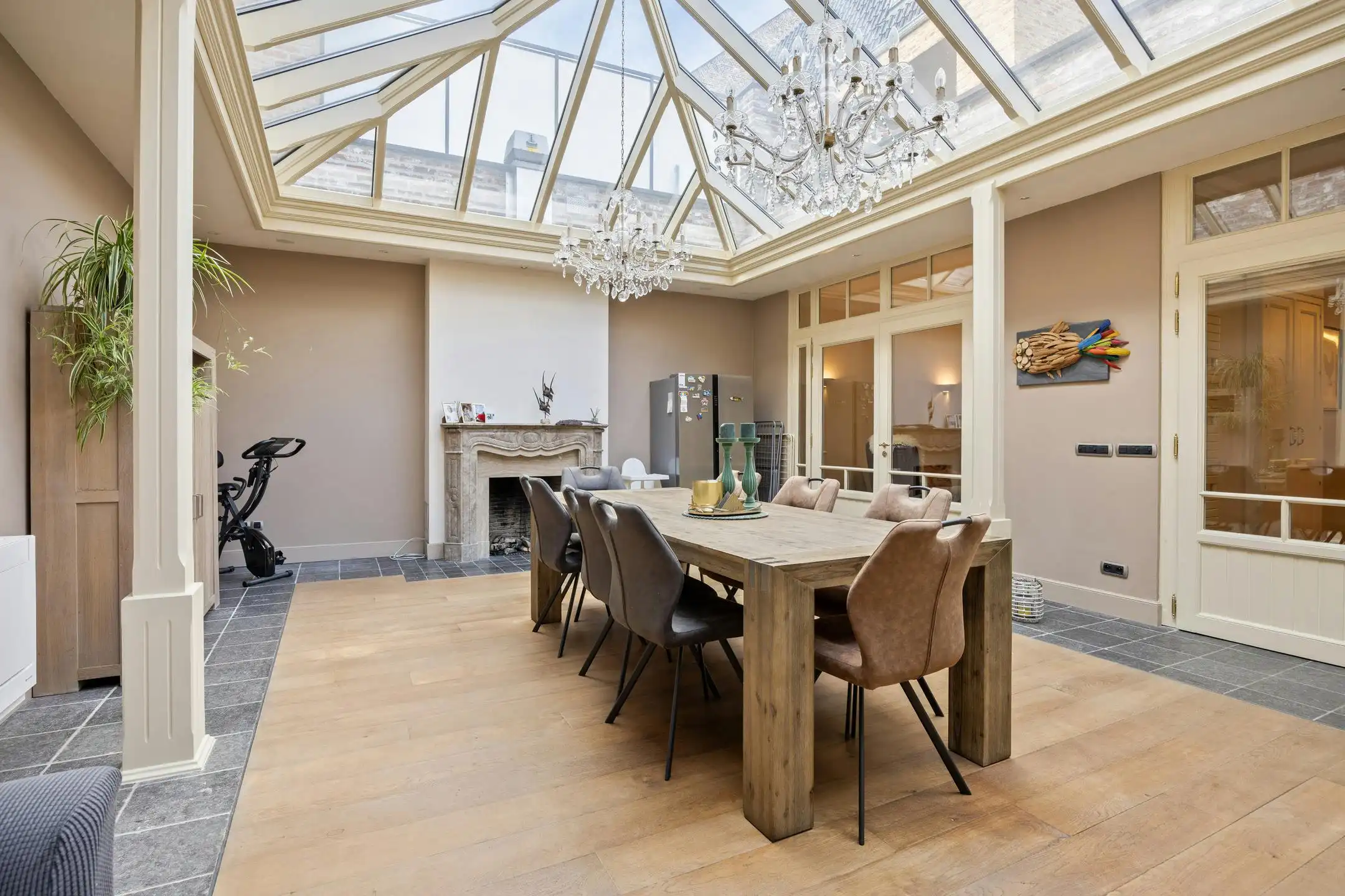 Uniek stadspand met dakterras in centrum Maaseik foto 11