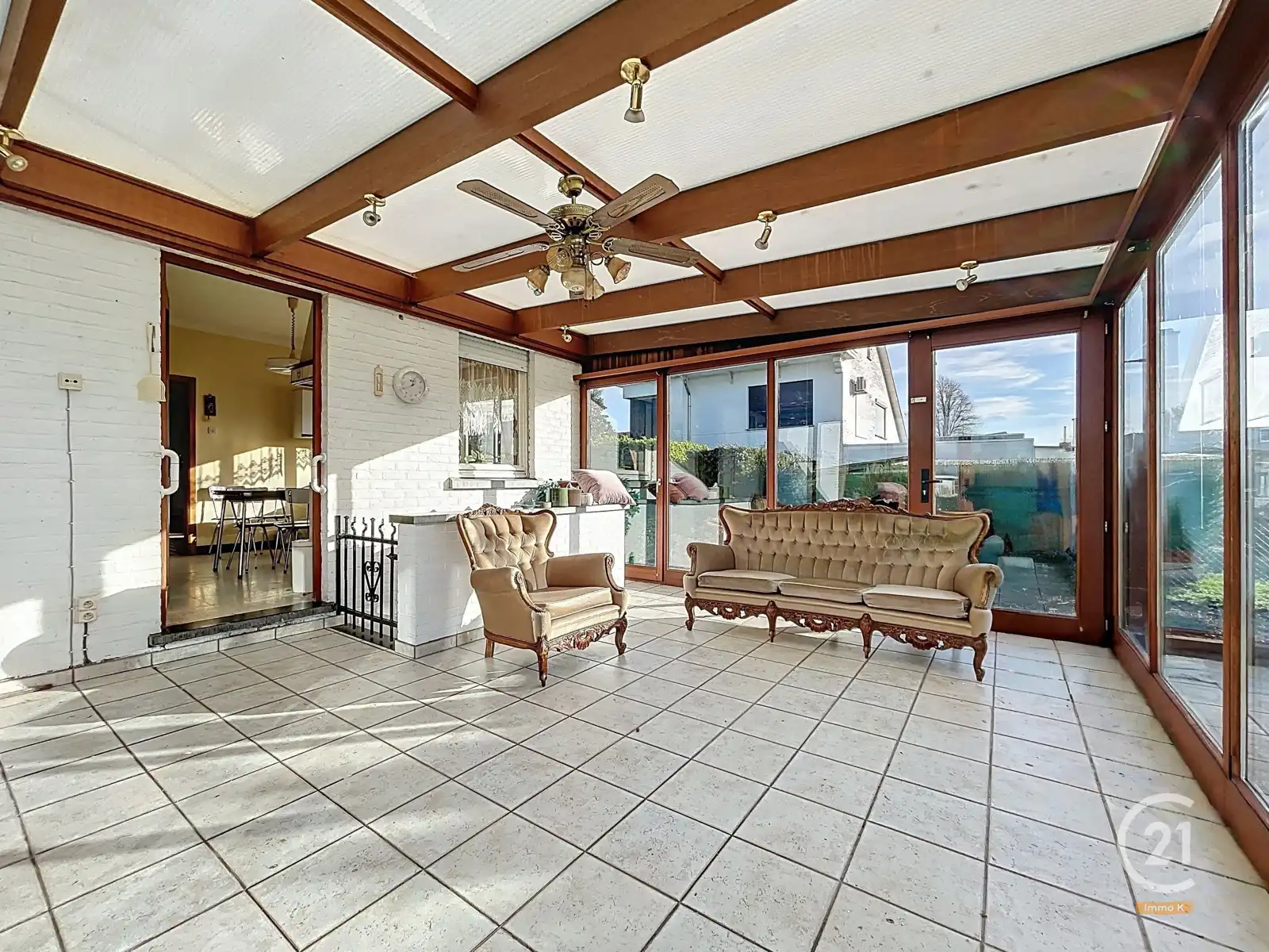 Ruime gelijkvloerse woning met 4 slpks, garage en tuin foto 30