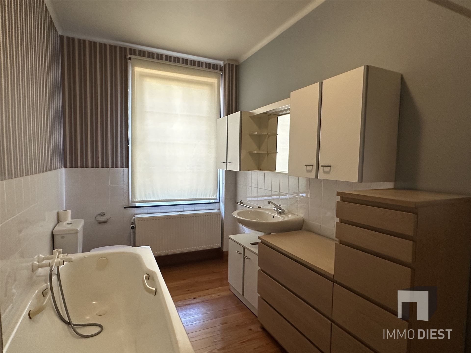 Knappe woning met 3 ruime slaapkamers en mooie tuin - instapklaar foto 41