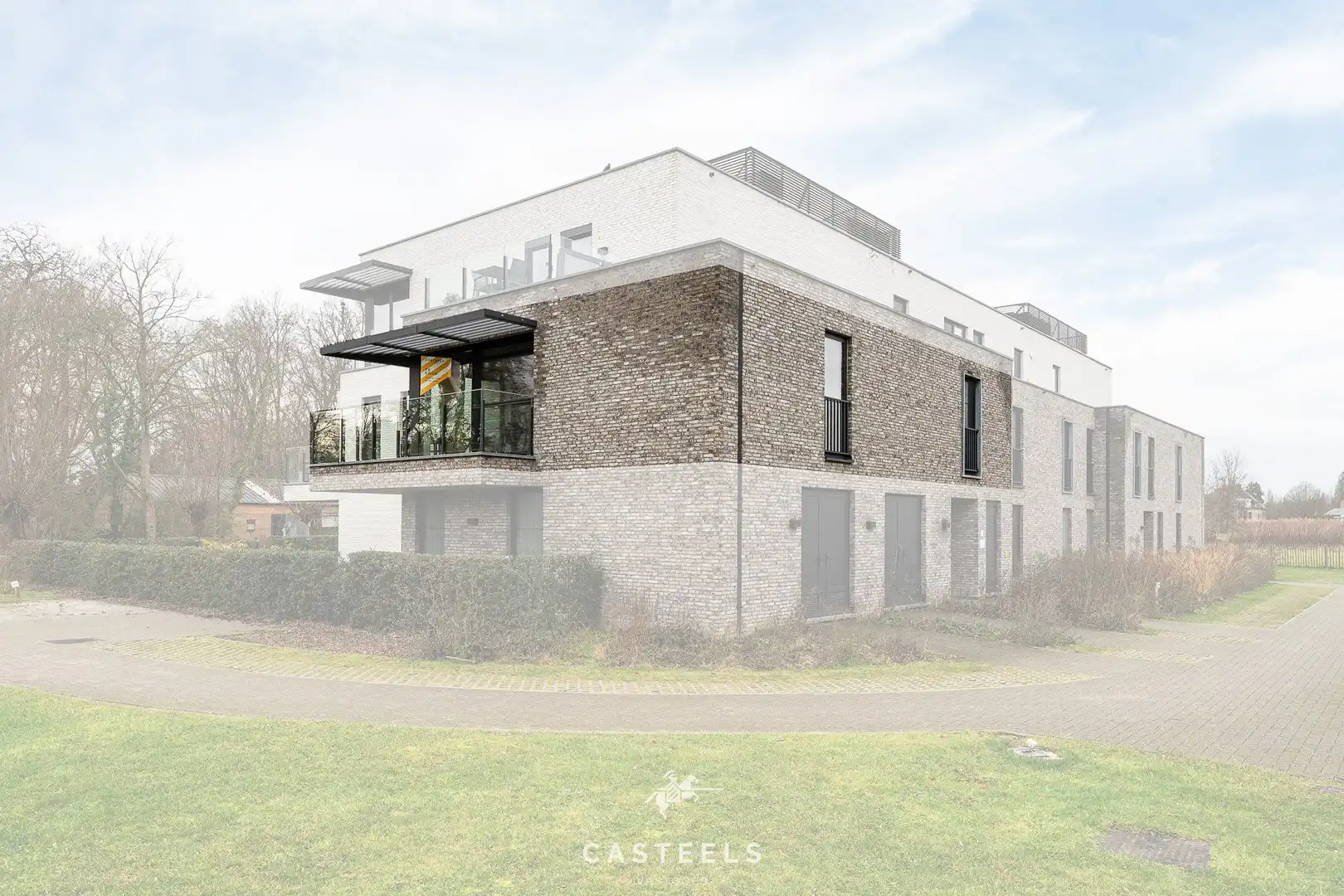 Modern appartement met veel licht op Gentbruggekouter foto {{pictureIndex}}