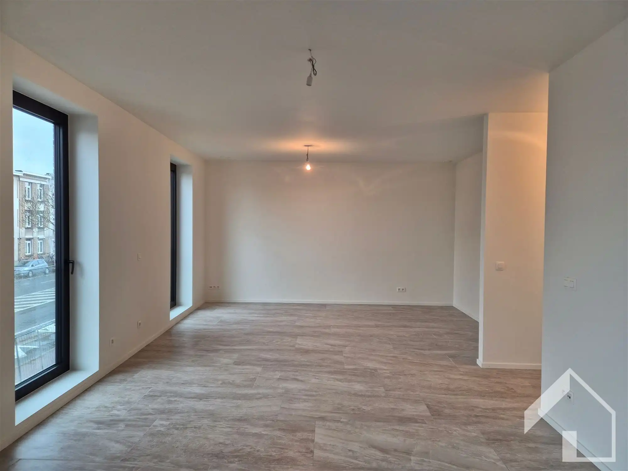 Nieuwbouw appartement op de 1ste verdieping met 2 slaapkamers, terras en lift  foto 3