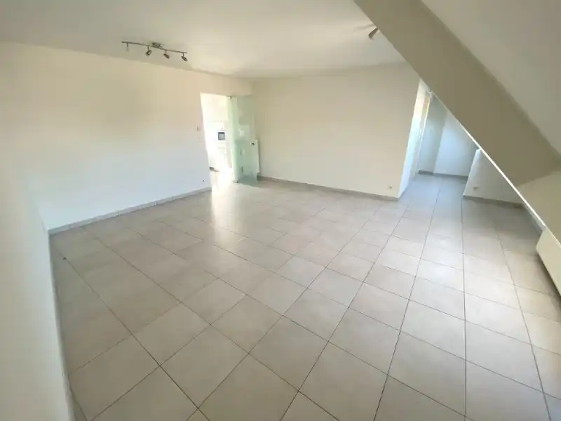 Dakappartement gunstig gelegen / nabijheid centrum Meerhout, met garage foto 4