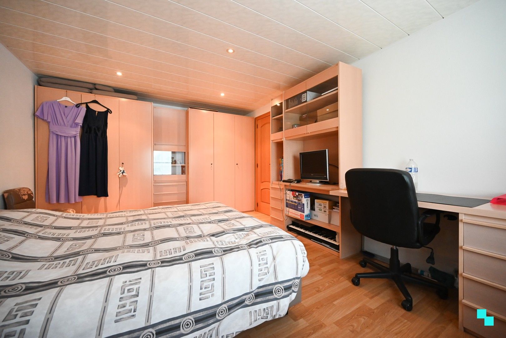 Verrassend ruime woning met 4 slaapkamers te Roeselare foto 28