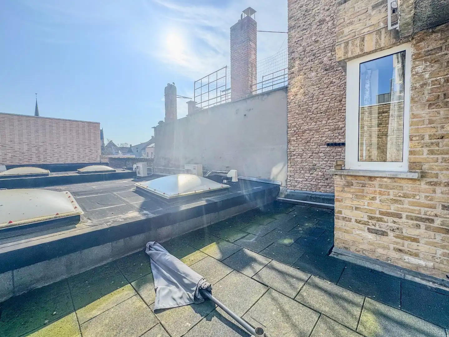 Centraal gelegen appartement met 2 slaapkamers. foto 20