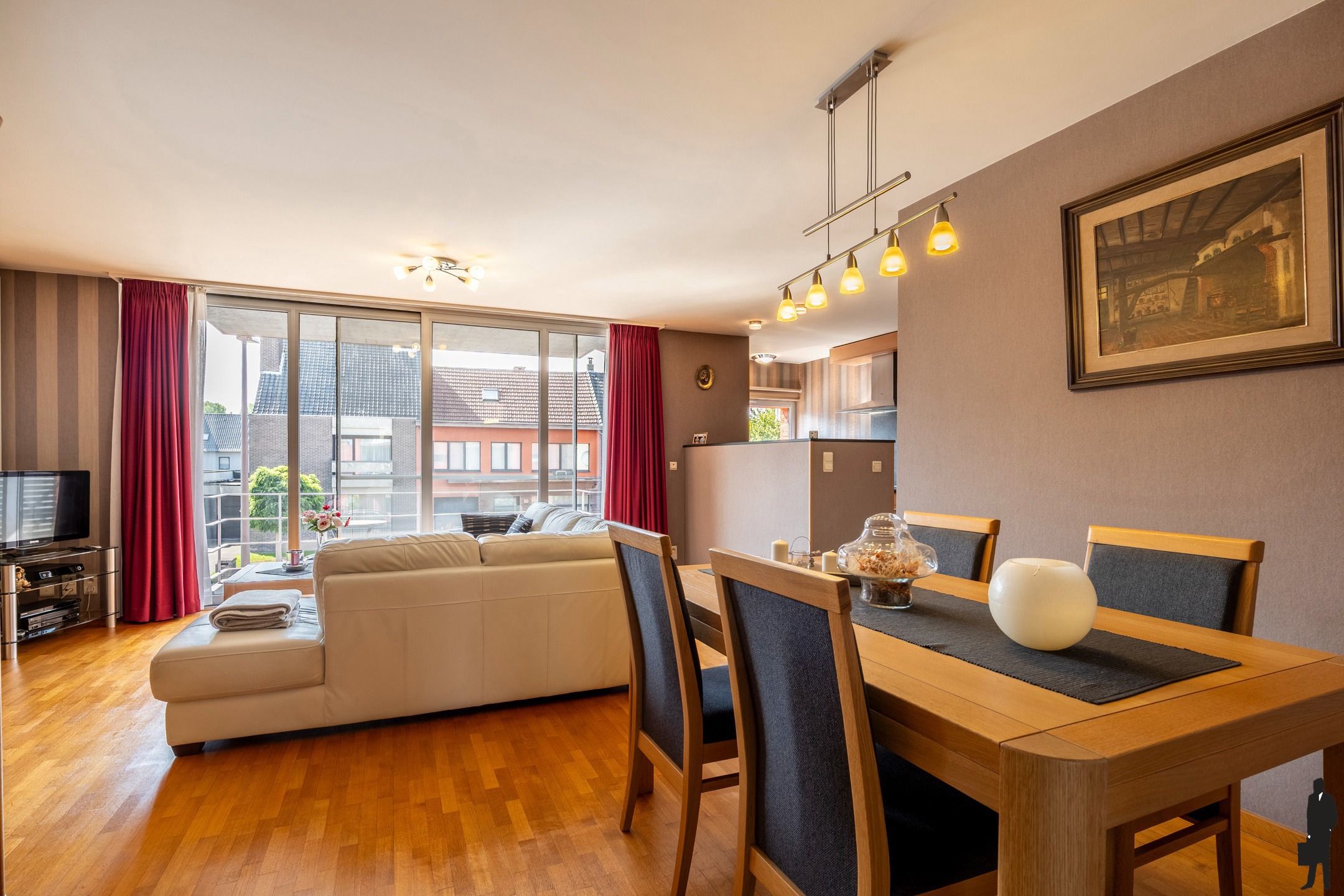 Appartement van ca. 90m² met 2slks en garagebox  foto 3