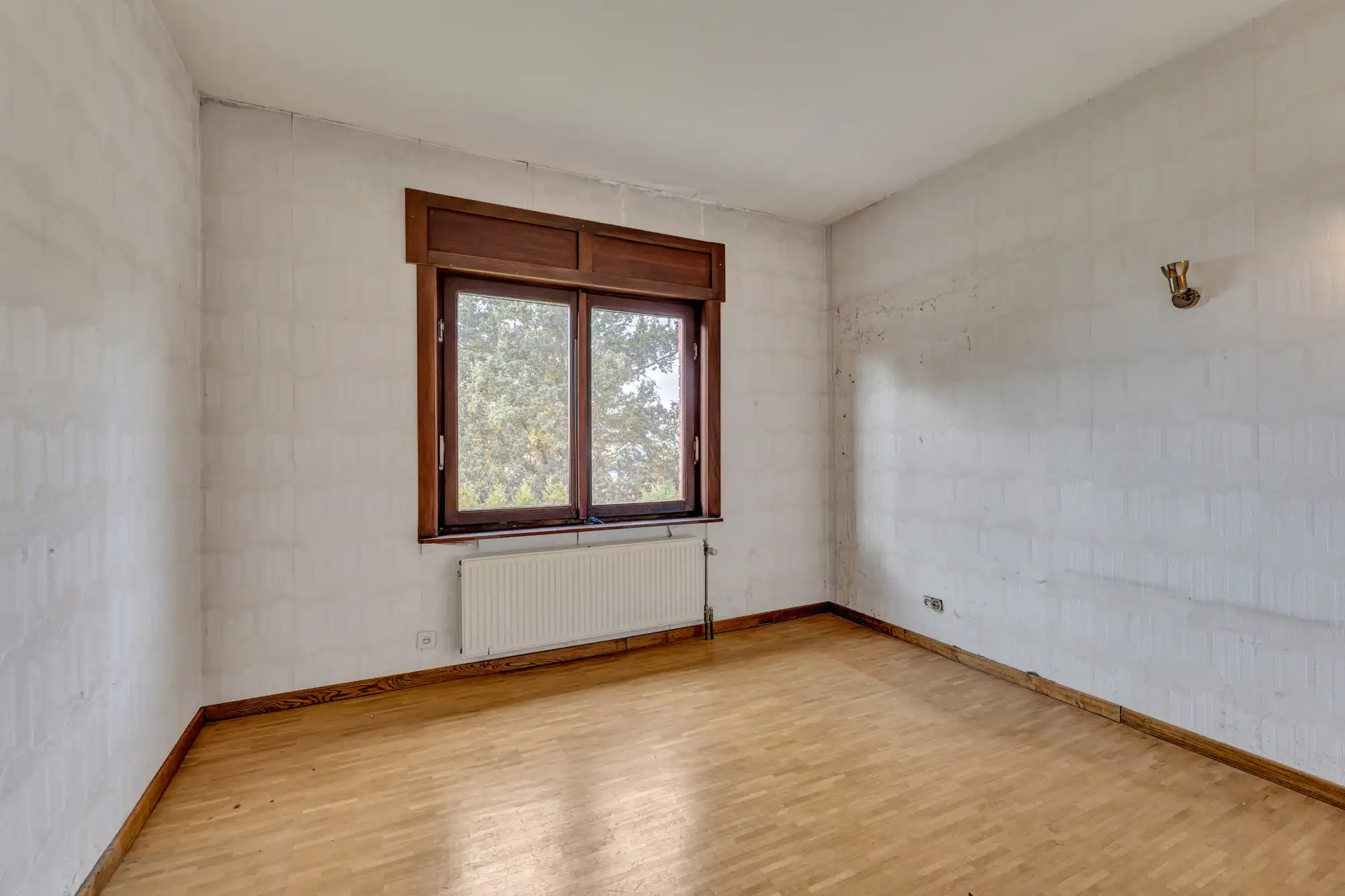 Ruime villa met 4 slpk met bouwgrond op +-18a met mooi zicht foto 12