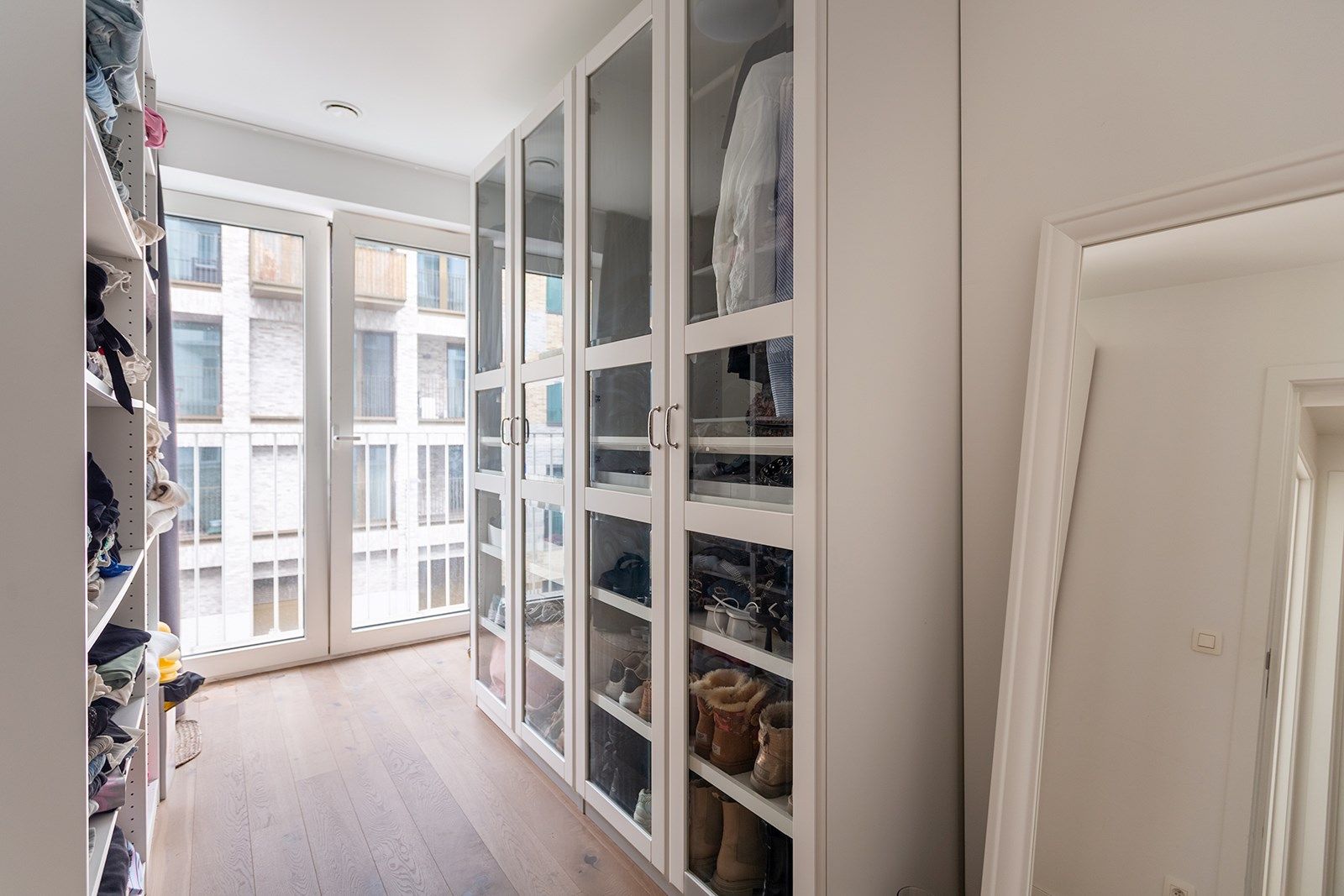 Stijlvol wonen in hartje Cadix met parkzicht foto 20