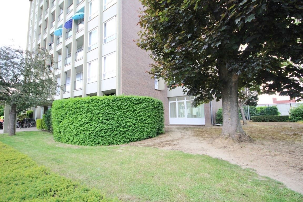 Gelijkvloers appartement met staanplaats en kelder! foto 12