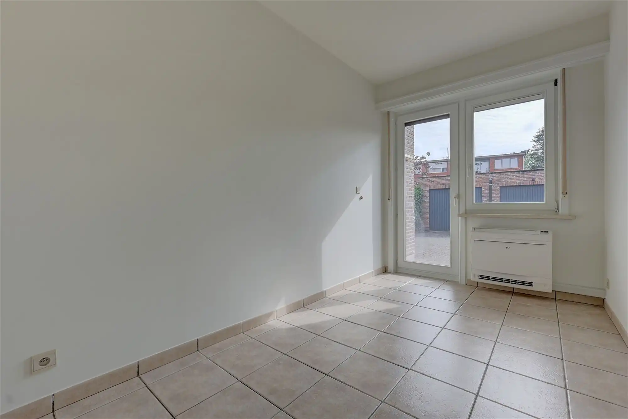 Energiezuinig gelijkvloersappartement met twee slaapkamers en garagebox foto 9