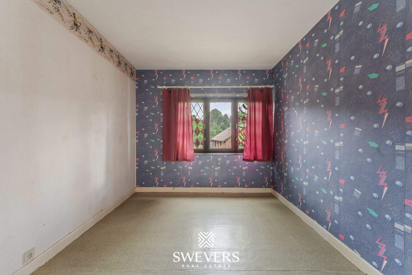 Gunstig gelegen, te renoveren woning, op mooi perceel van 8a 88ca foto 26