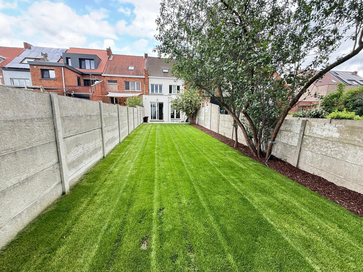 INSTAPKLARE WONING MET TUIN foto 15