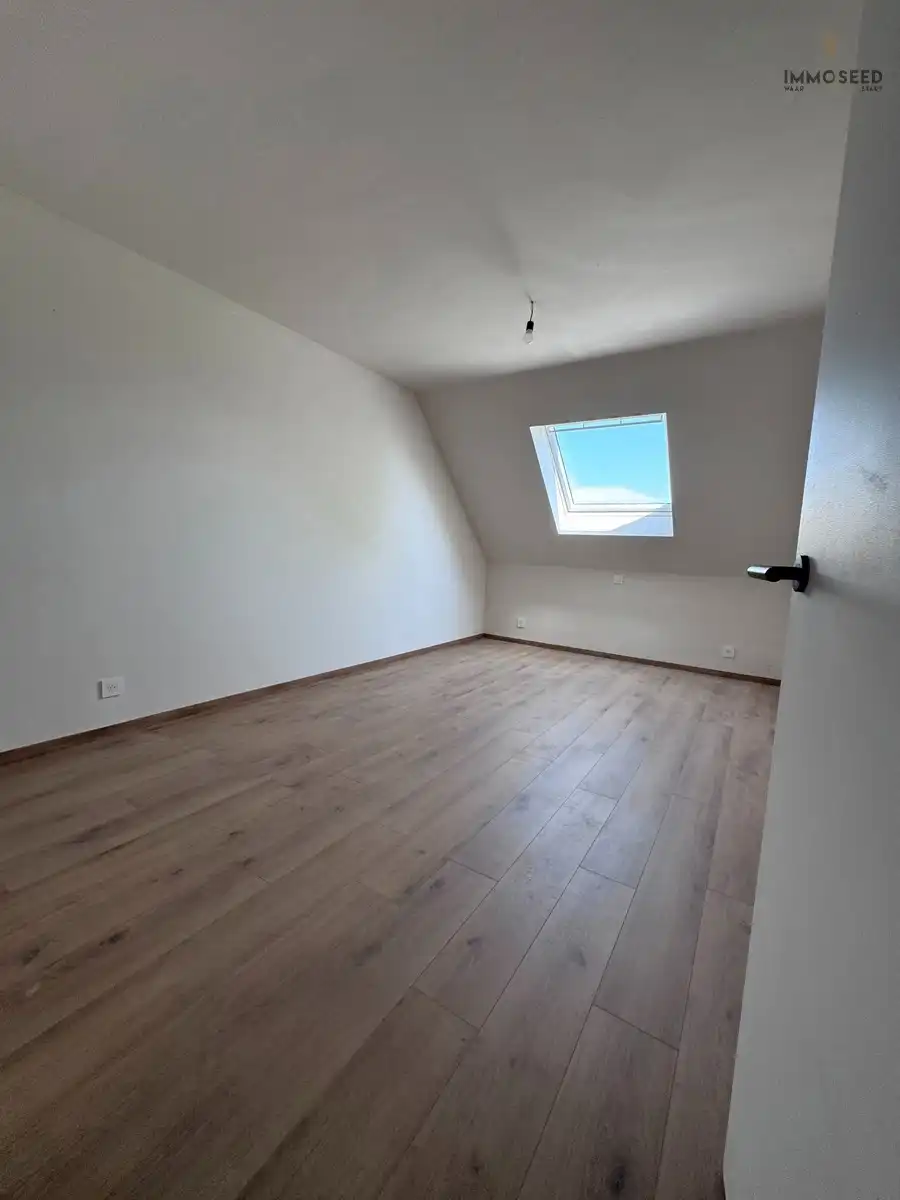 Ruime nieuwbouwwoning foto 11