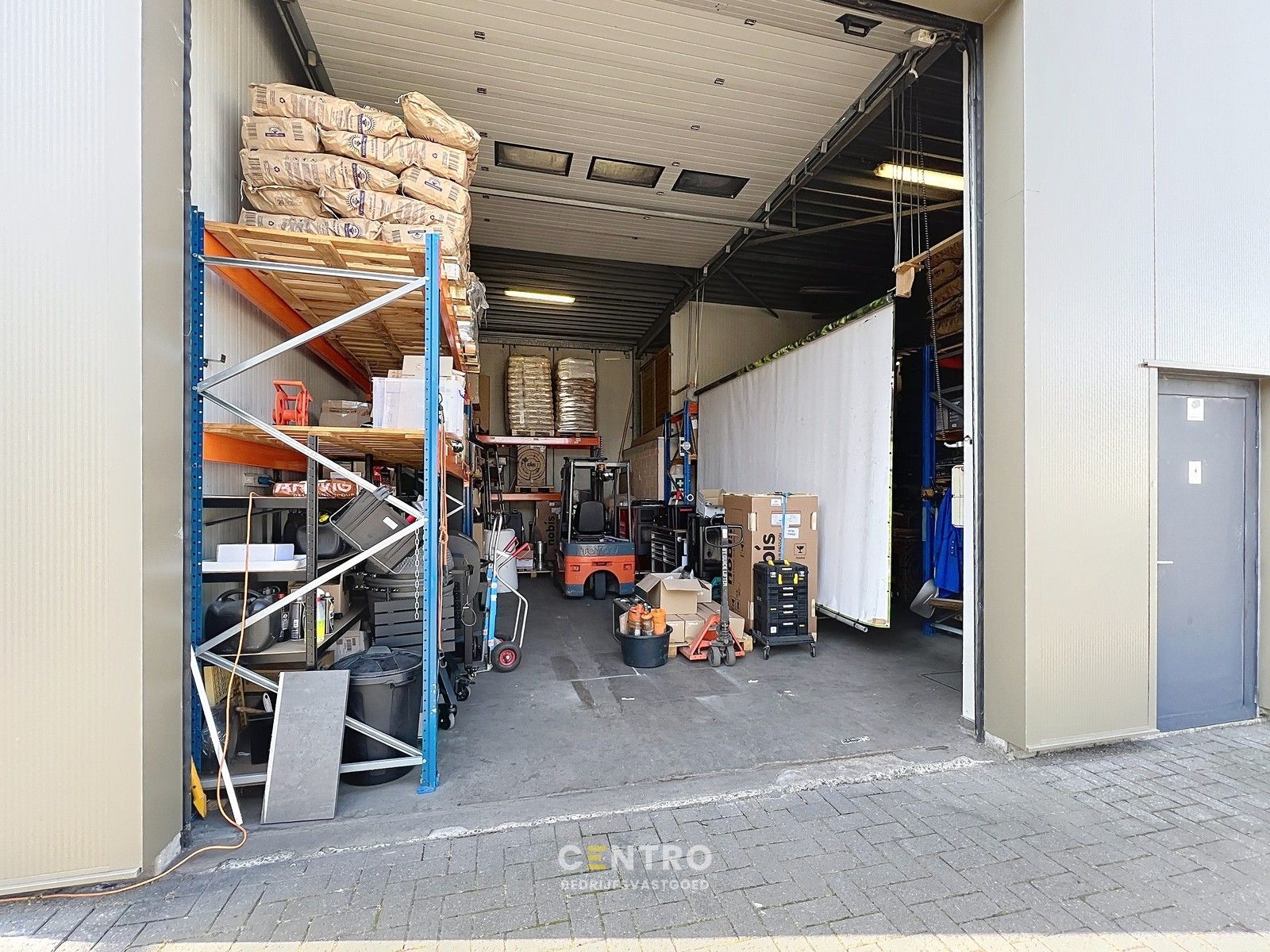 Topligging! Handelspand met magazijn langs de Westlaan in Roeselare. foto 16