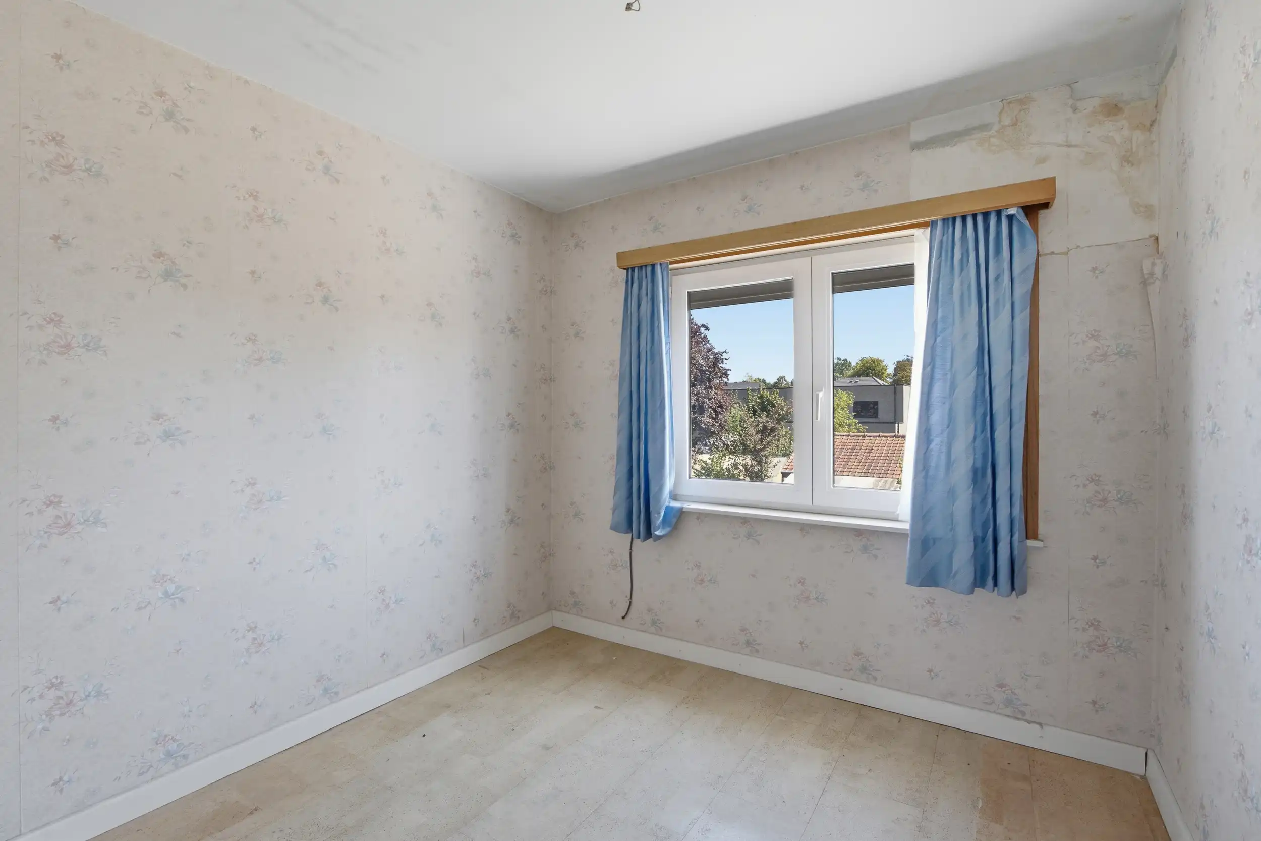 Renovatieproject met 4 slaapkamers en zonnige tuin! foto 10
