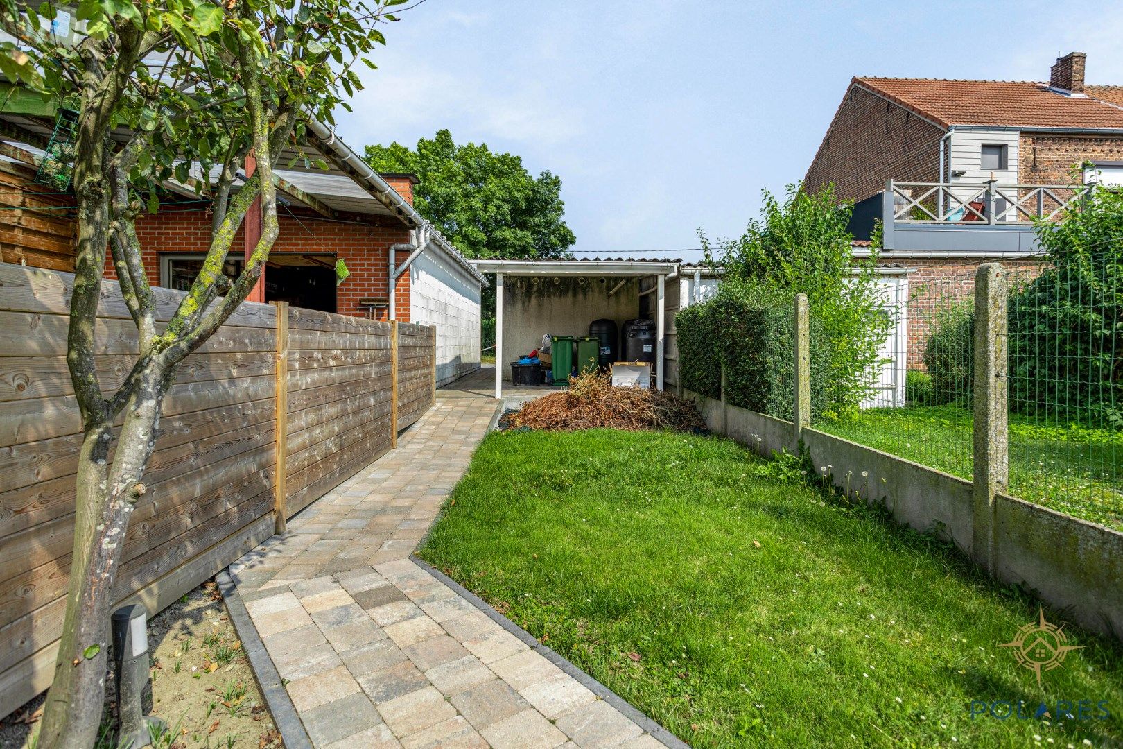 Instapklare woning met 5 slaapkamers en leuke tuin! foto 31