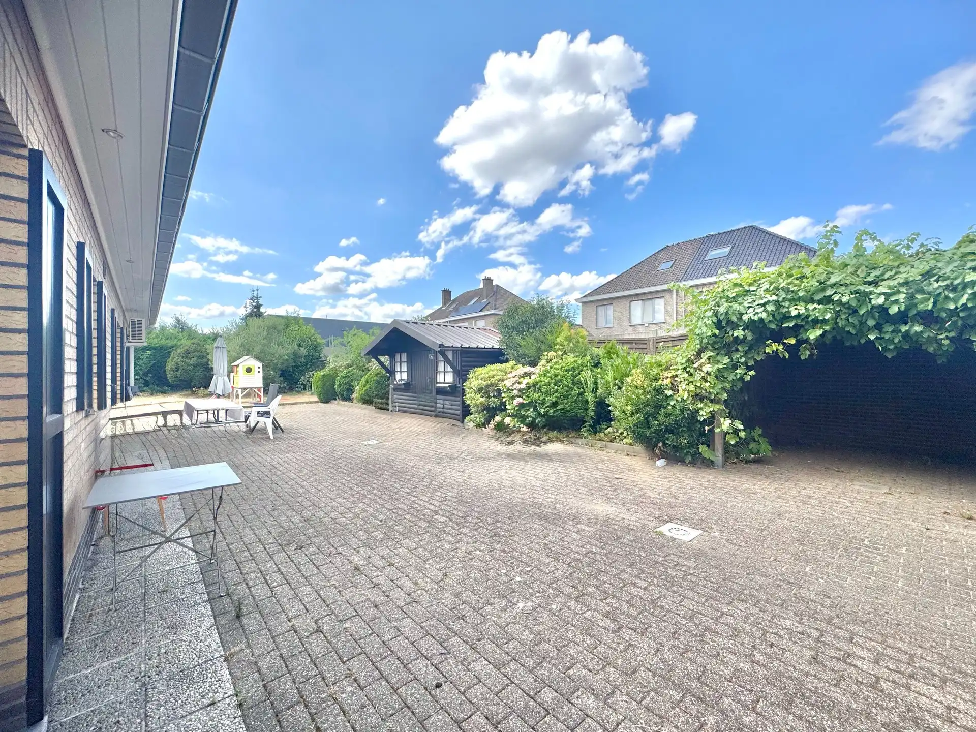 BUNGALOW | 2 SLAAPKAMERS | BUREAU |TUIN | GARAGE | 786 m² foto 5