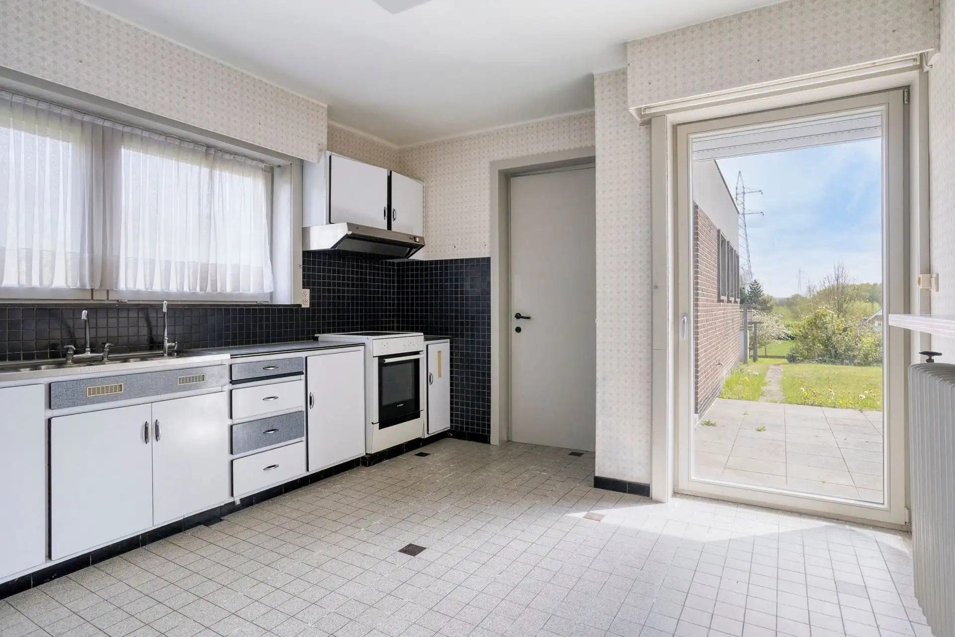 Ruime, degelijke woning, 4 slpks., op 993m² grond. foto 7