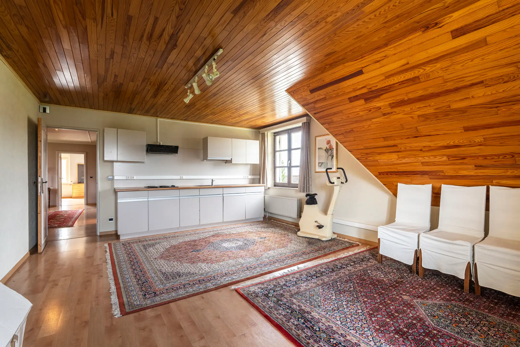 Vrijstaande woning op 1.246m² in doodlopende straat. foto 18