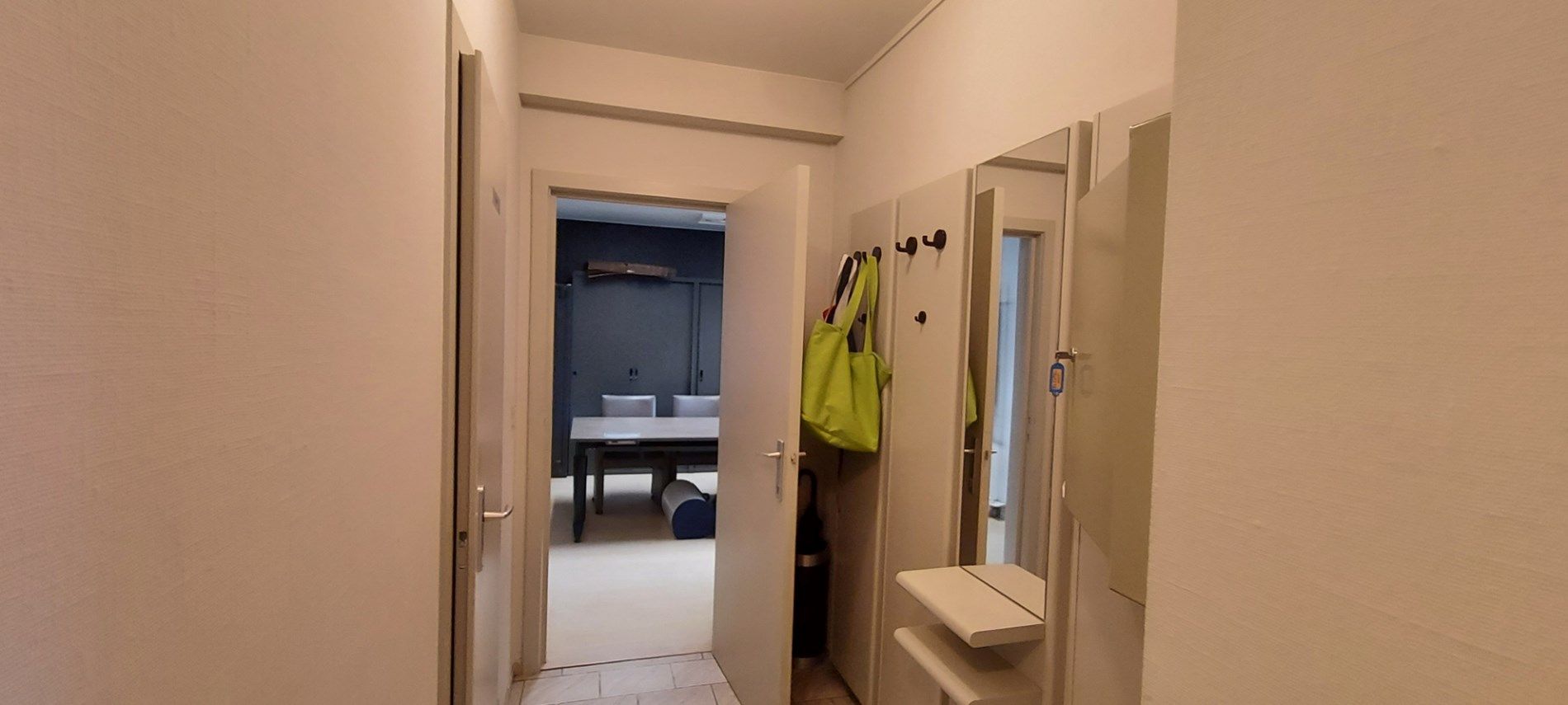 154m² kantoorruimte te huur in het centrum van Oostduinkerke. foto 16