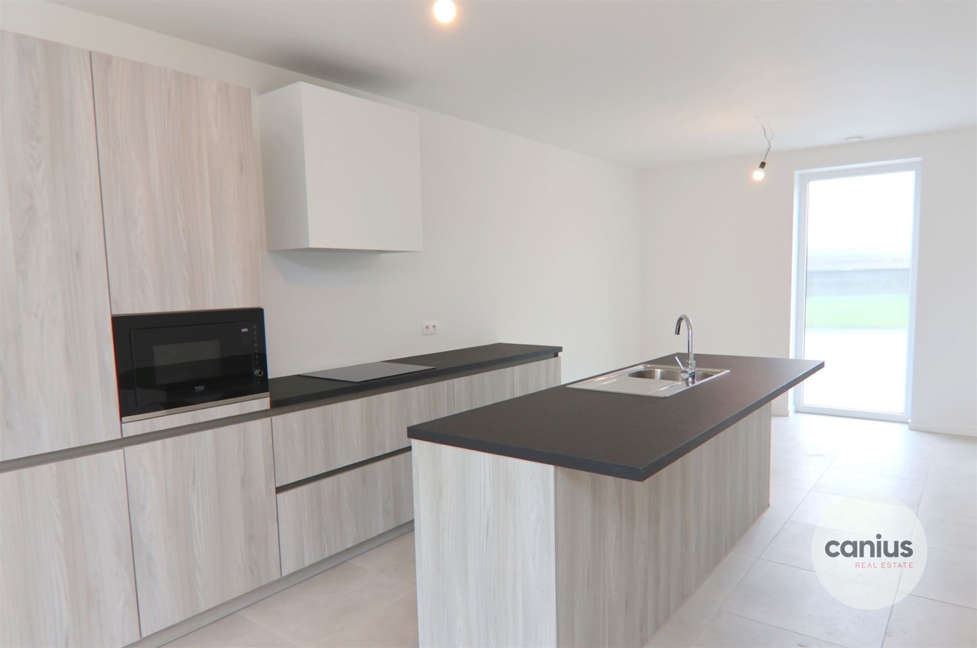 BEN WONING MET 3 SLKS + TUIN IN EEN GROENE OMGEVINGg foto 2