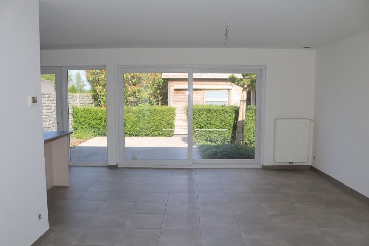 Toffe instapklare woning met 3 slaapkamers en carport foto 6