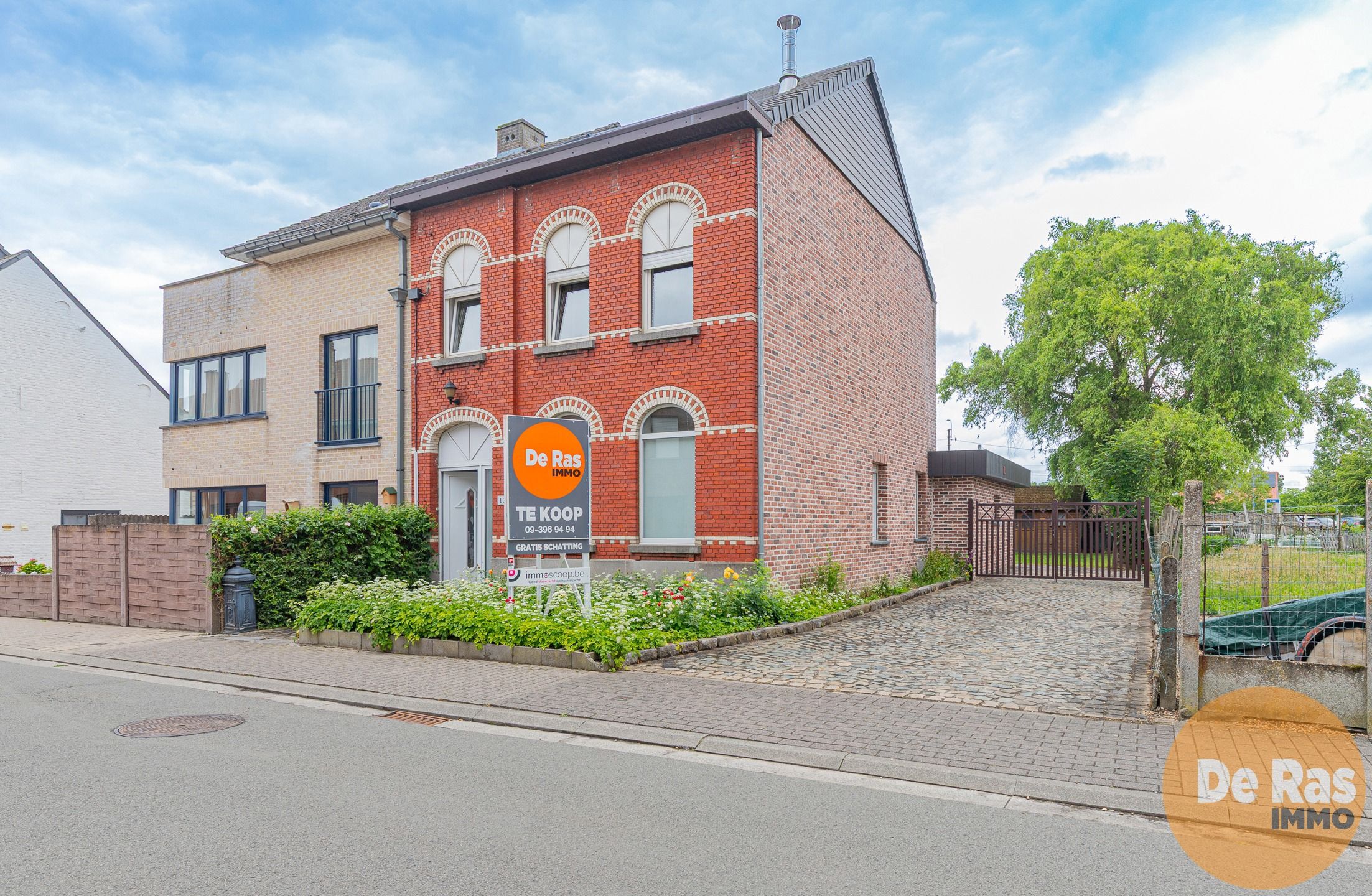 LEDE- Charmante 3-gevelwoning met 4 slaapkamers centrum. foto 2