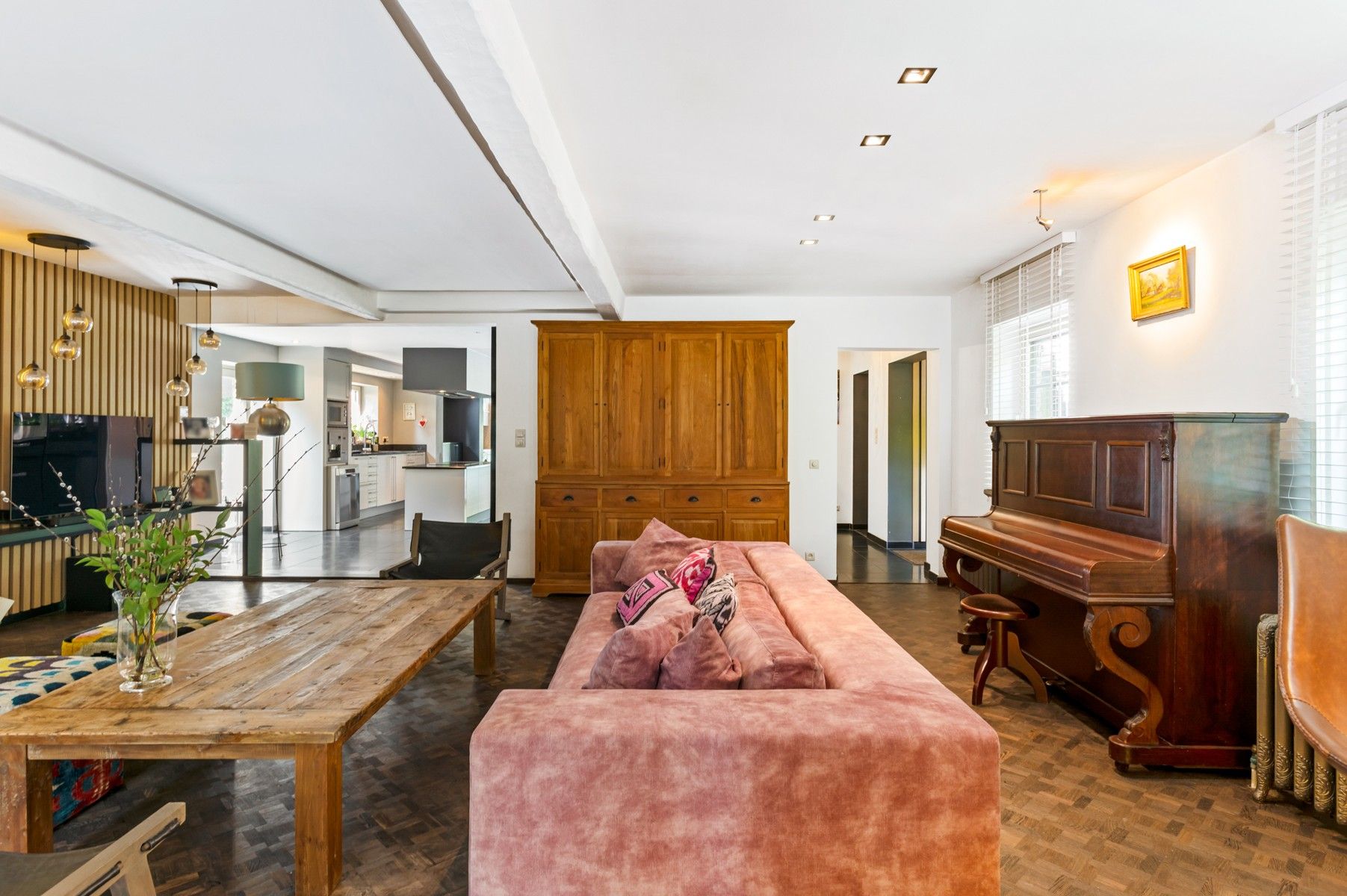 Charmante en ruime villa met zwembad foto 16