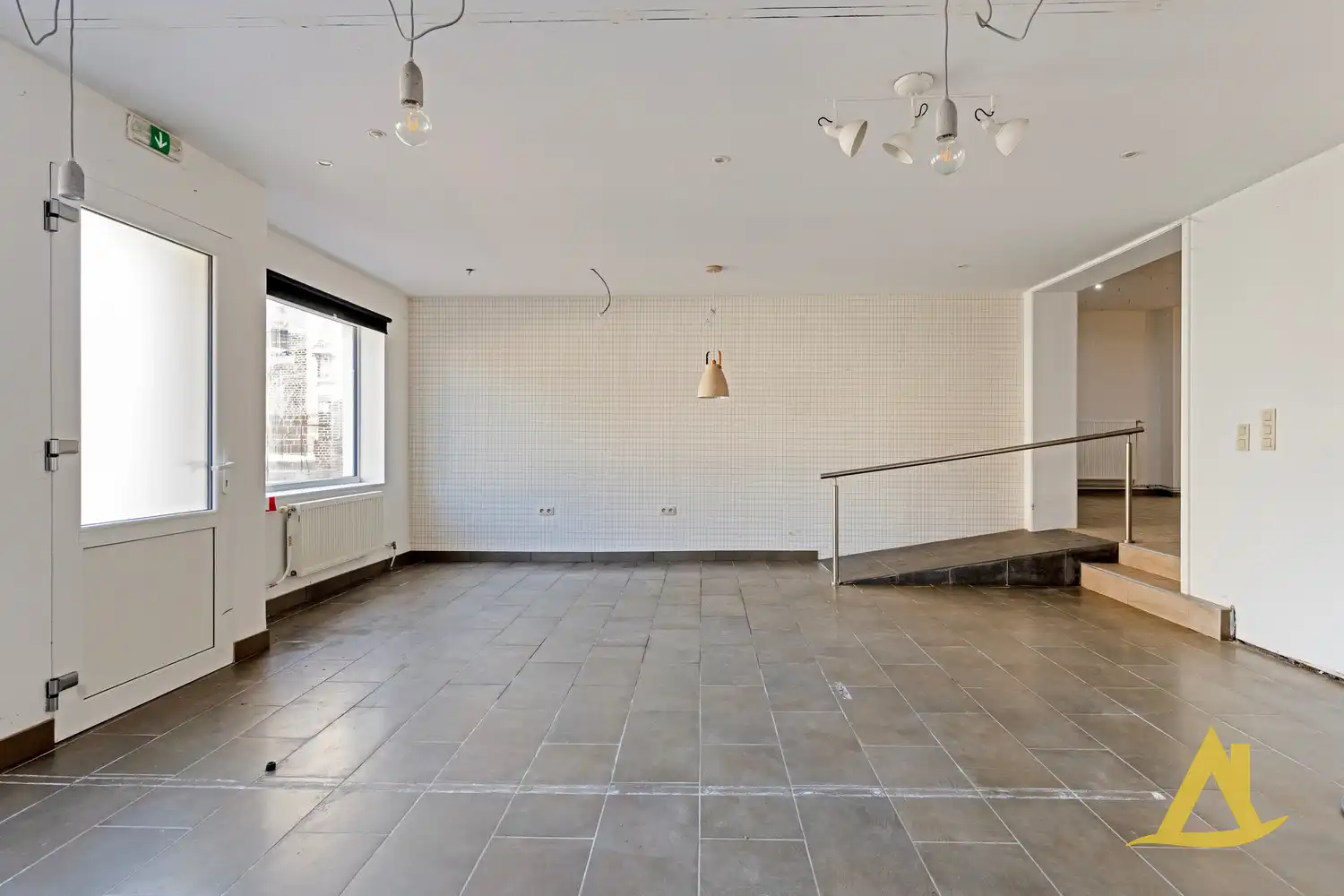 WONING MET ZEER VEEL MOGELIJKHEDEN TE DIEST! foto 5