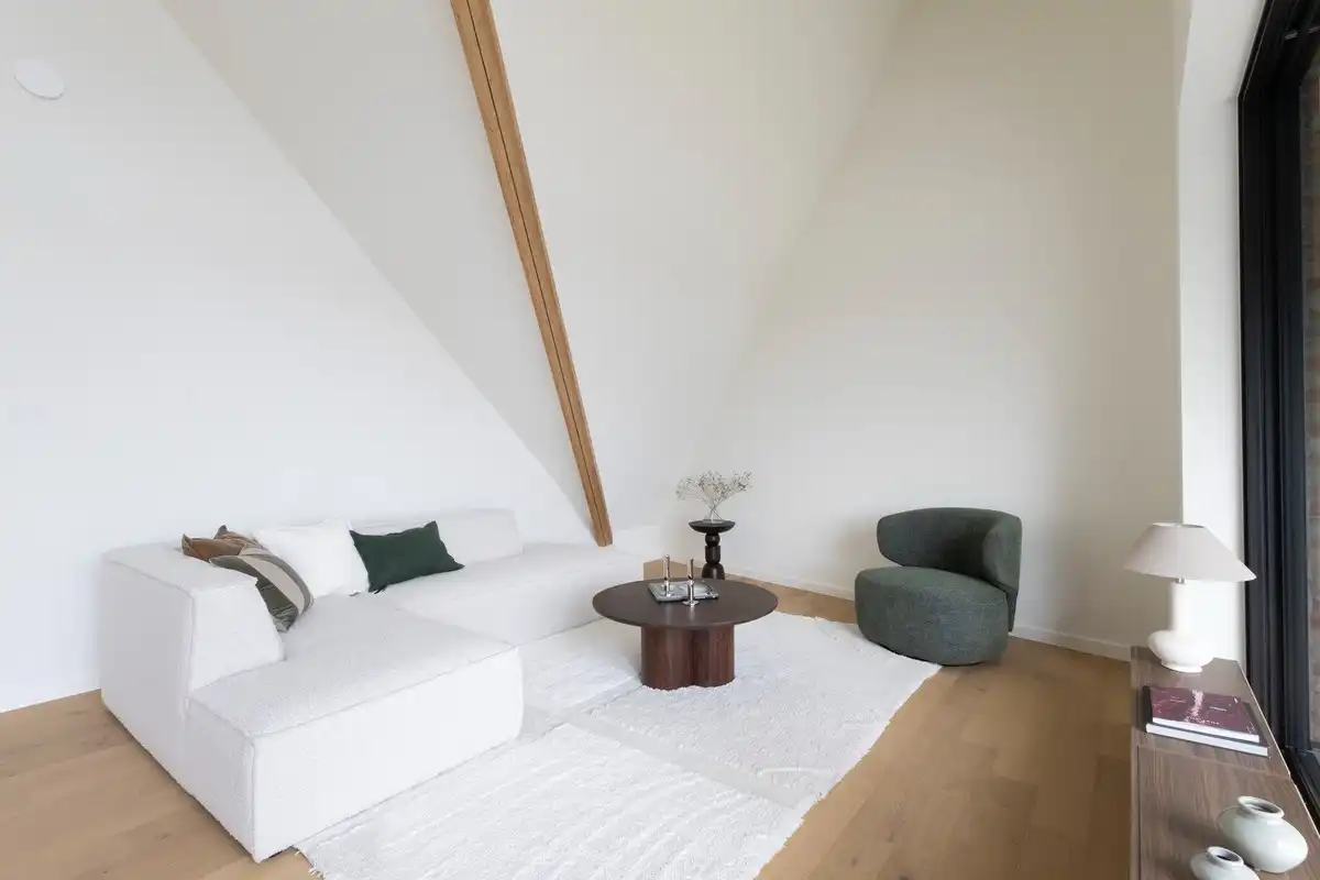 Sfeervol wonen te Brugge in een historisch gebouw foto 7