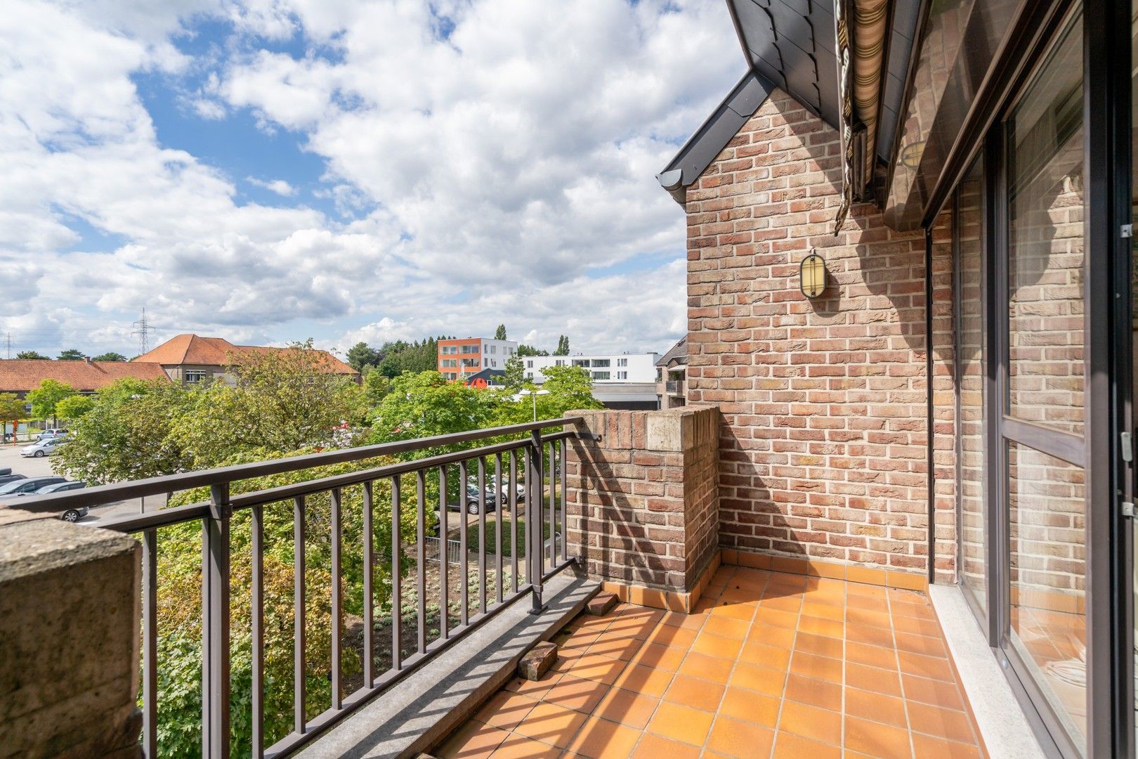 🏠 Te Huur – Ruim Appartement met 2 Slaapkamers, Terras, Garage en Kelder in Houthalen-Helchteren foto 6