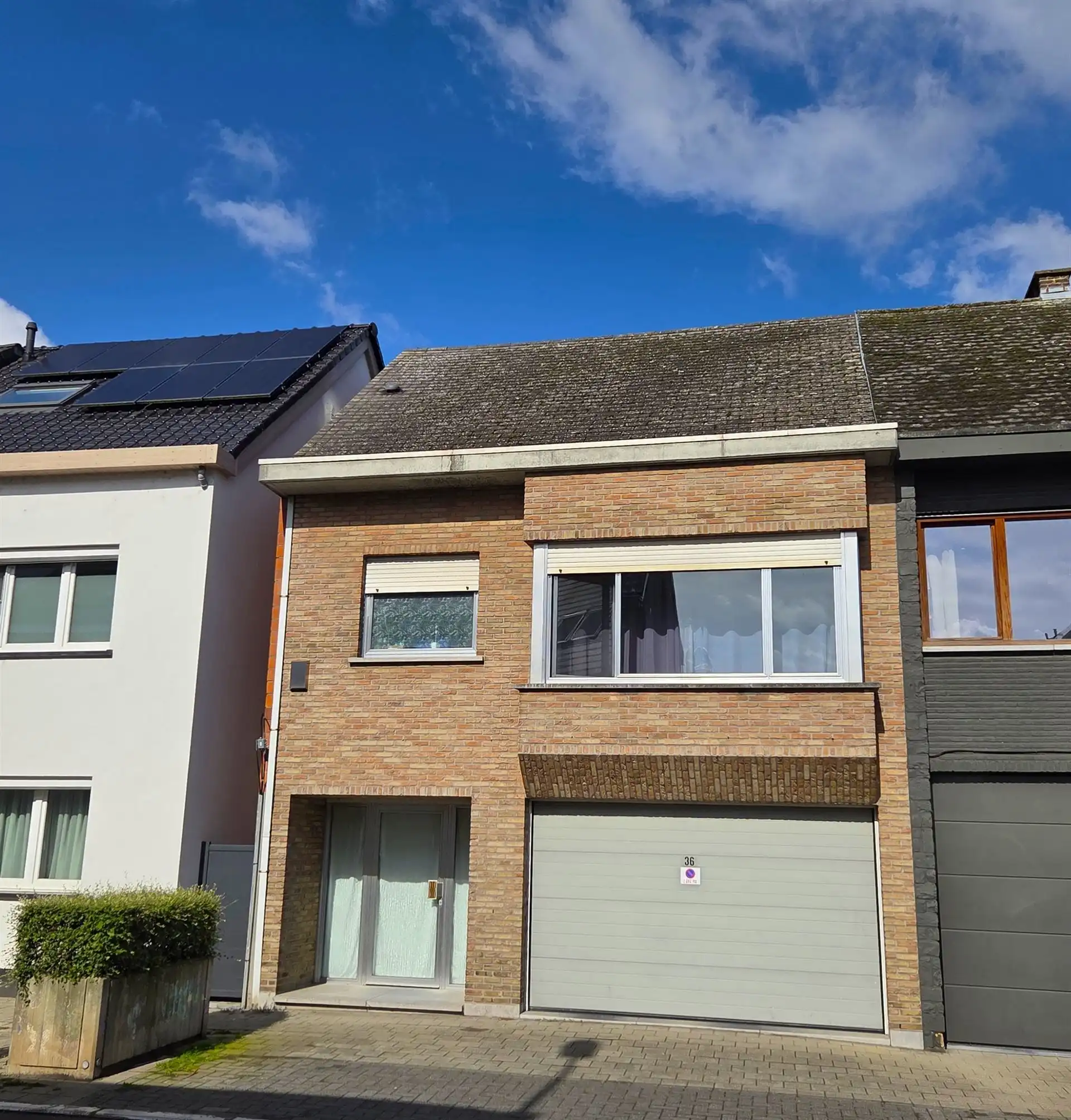 Hoofdfoto van de publicatie: Instapklare gezellige woning met diepe tuin en garage