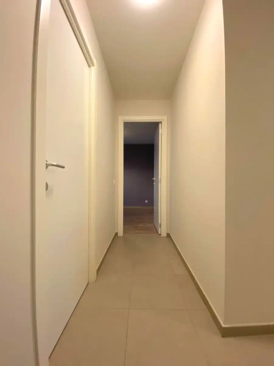 Recent appartement met ruim terras in groen kader te Aalst foto 8