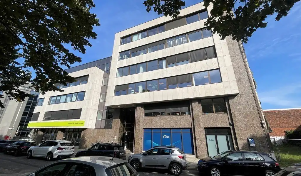 Kantoorruimte te huur in Regent Building in Berchem foto {{pictureIndex}}