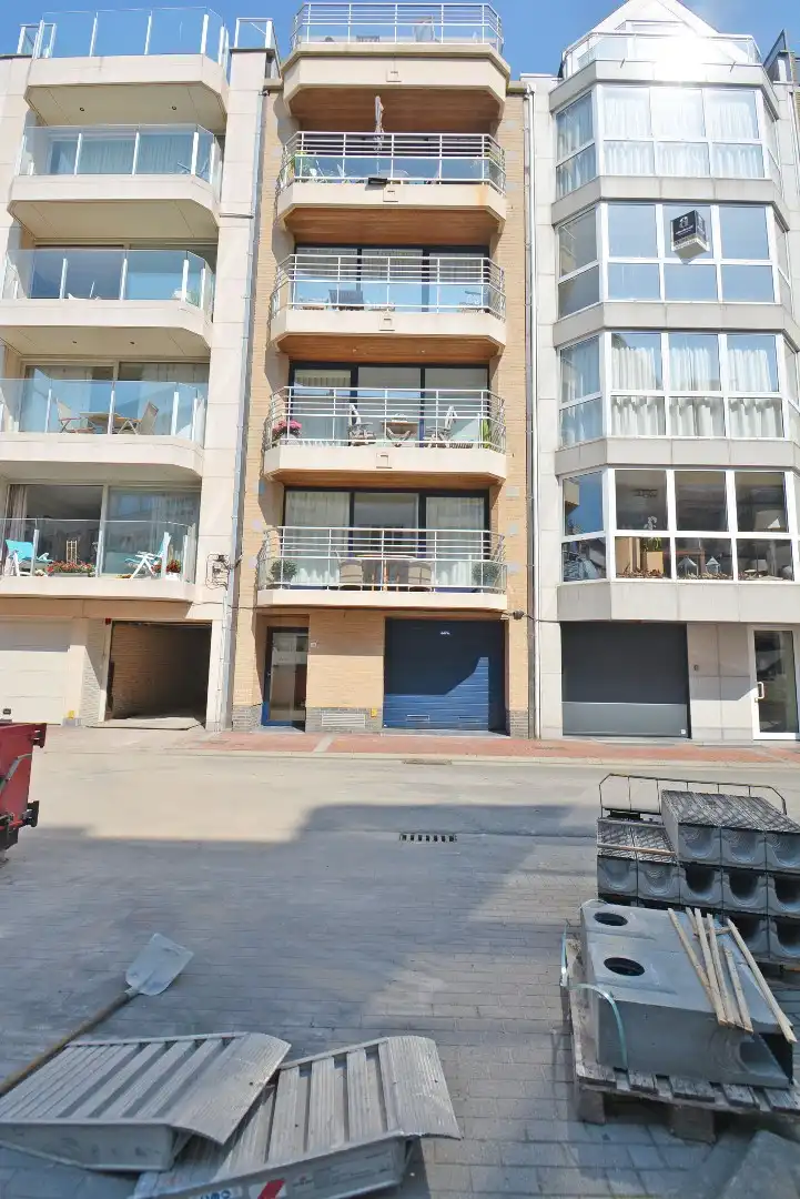 Ruim en lichtrijk appartement met 2 slaapkamers vlakbij het Rubensplein. foto 19